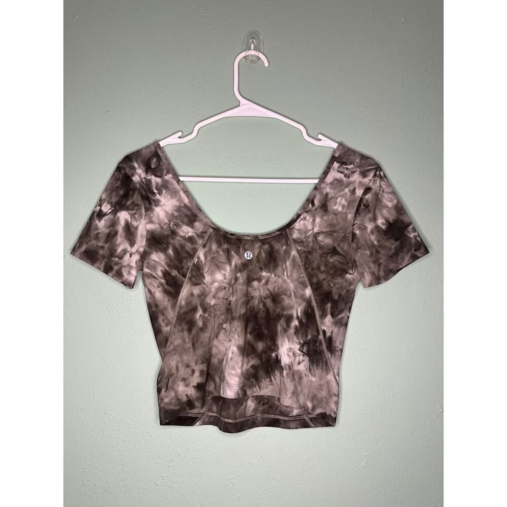 Lululemon cropped Diamond Dye Align T Size 6